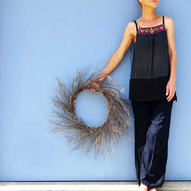 Composition: silhouette logic, palette, and texture coordination