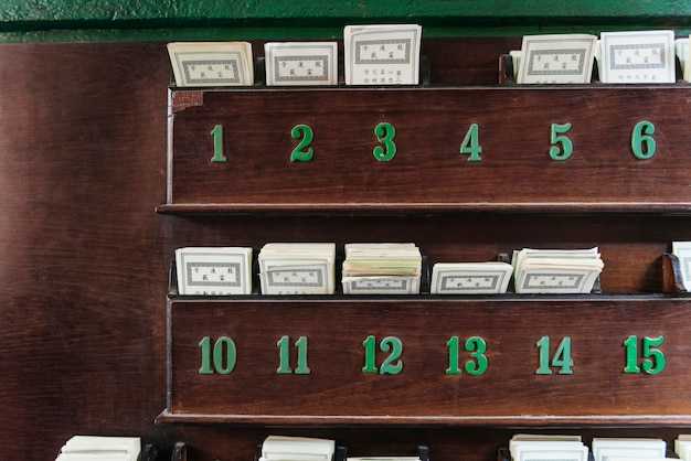 Almanac anatomy: typical entries, illustrations, and practical reader uses