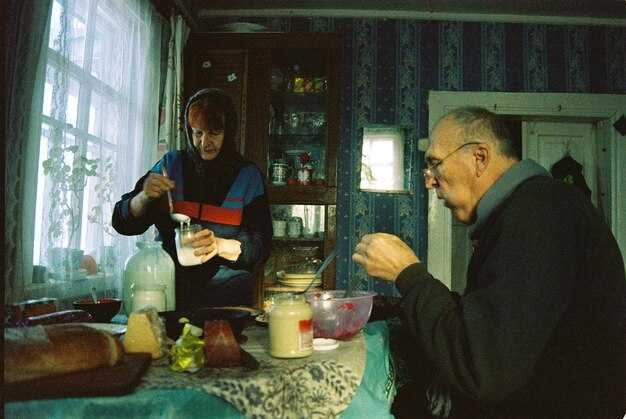 Materials, textures, and weight order: building the precise stack