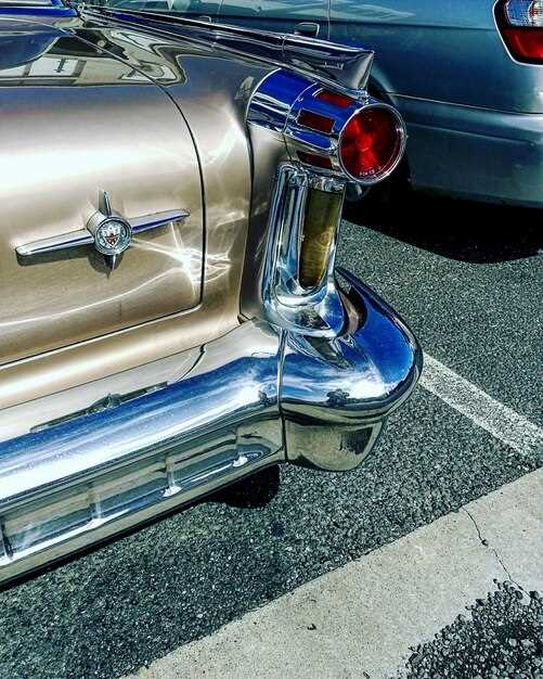 Mercedes-Benz 300 SL Gullwing – History, Specs, and Collector’s Guide